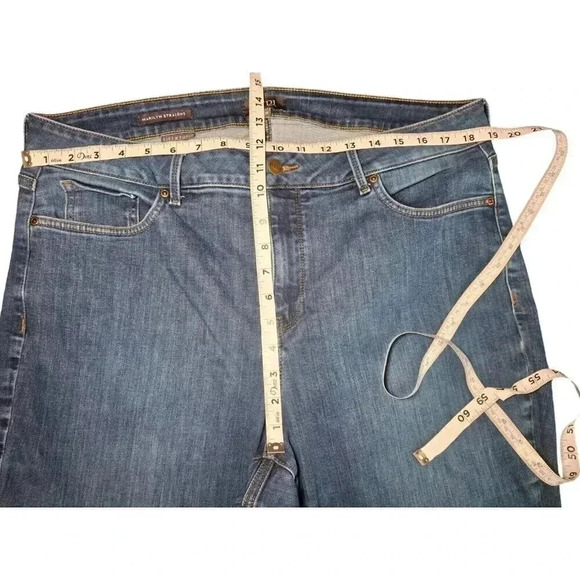 NYDJ Plus Marilyn Ankle Straight Leg Jeans Dimension Medium Blue Wash Size 18W - Picture 3 of 8